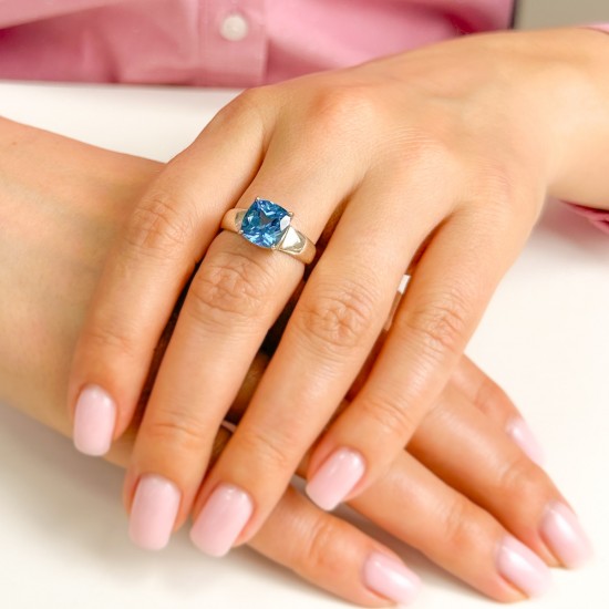 Кольцо Blue Topaz